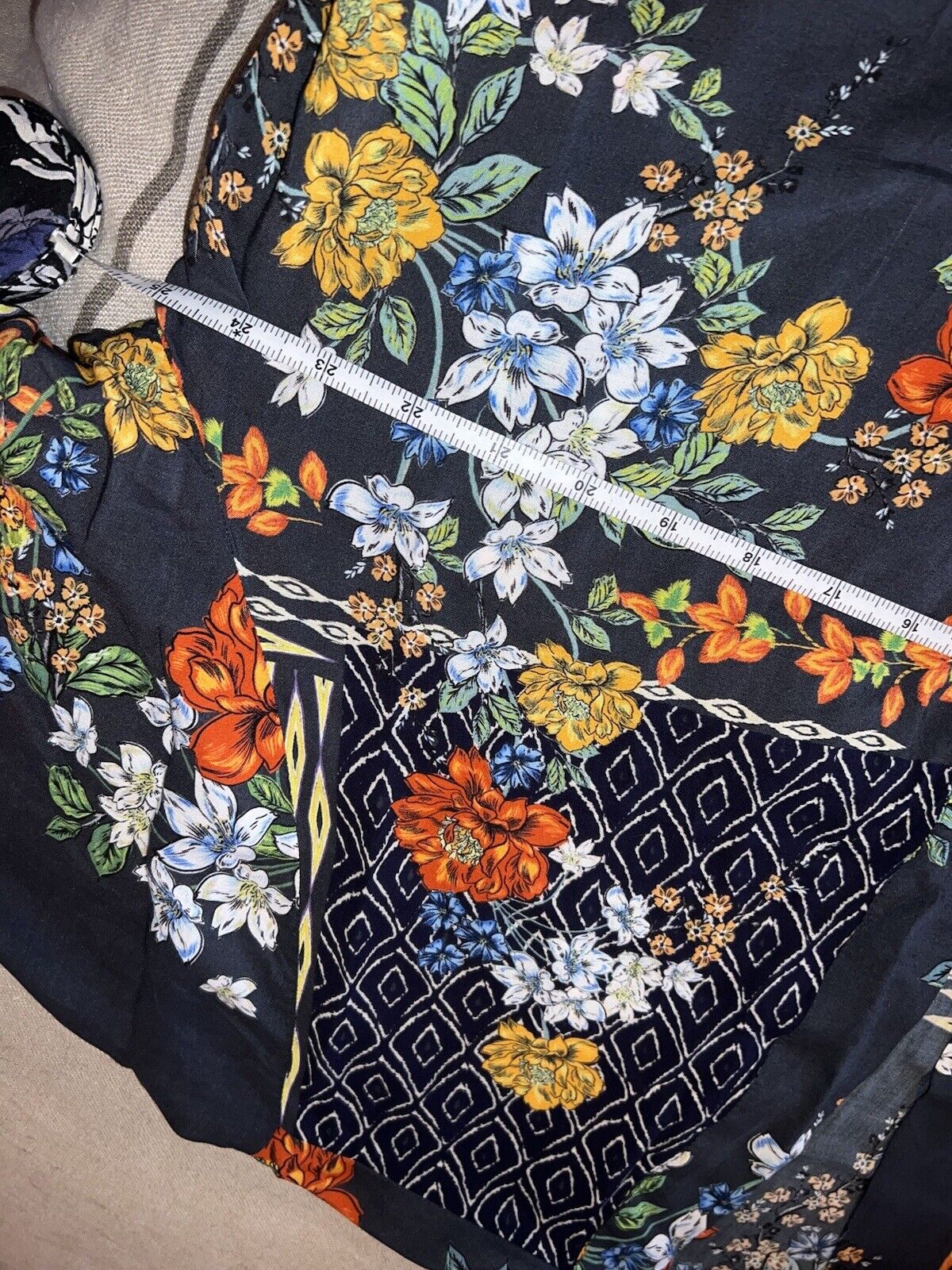 Johnny Was Silky Kimono Sz L Large Floral Beautifully Soft Black Floral Wrap