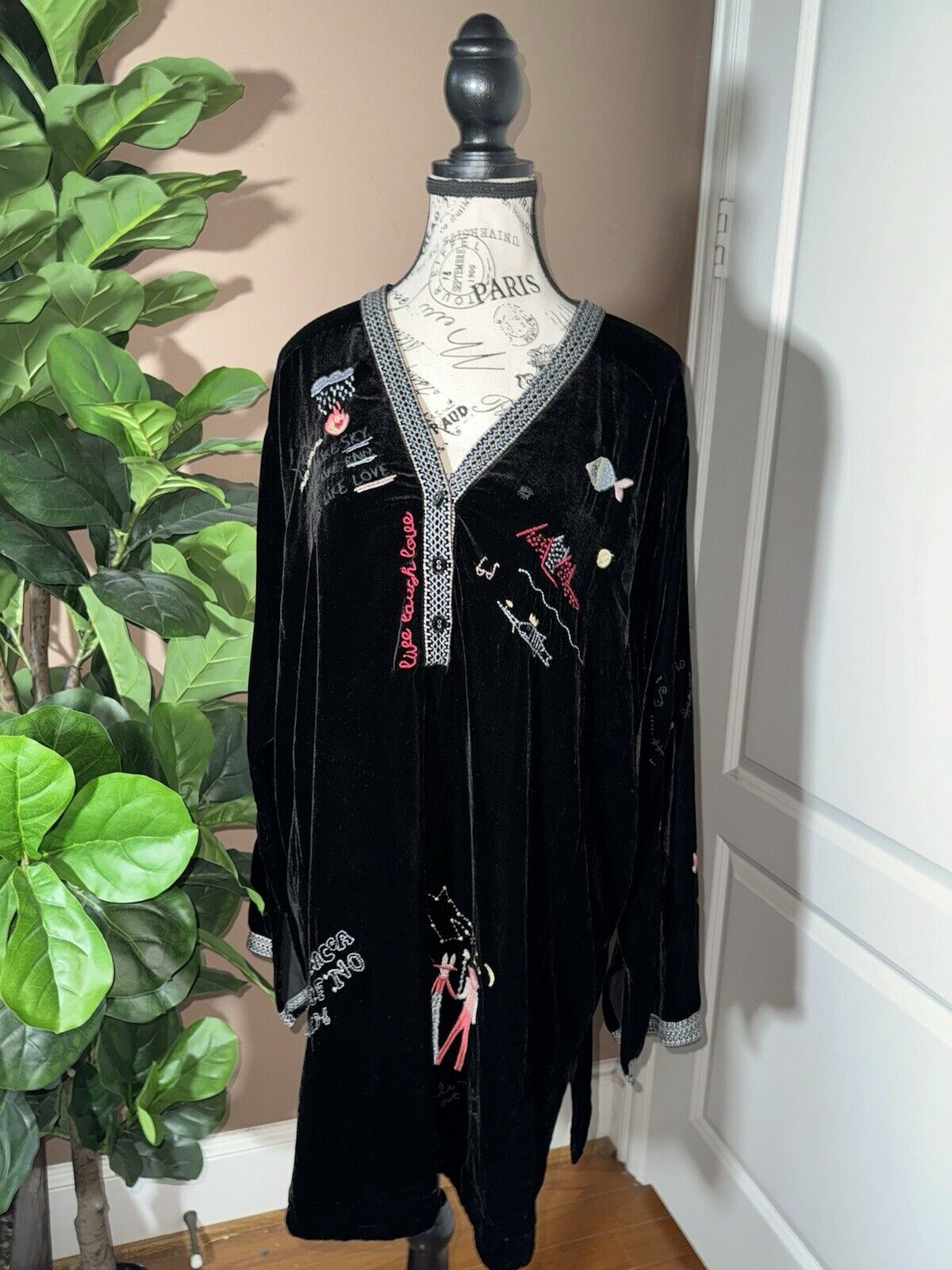 Johnny Was XL Black Velvet Heavily Embroidered Tunic Top Mini Dress  1X