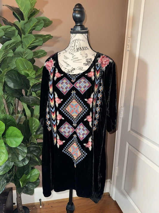 Johnny Was 3X 3XL XXXL Black Velvet Heavily Embroidered Tunic Top Mini Dress