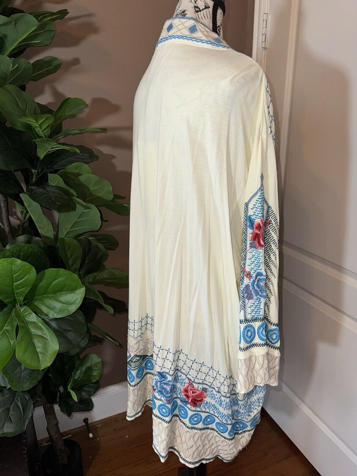 Johnny Was 3X 3XL Cream Kimono Heavily Embroidered Wrap Jacket Cardigan