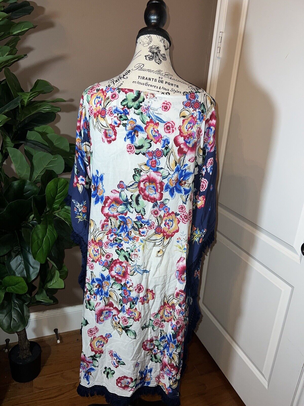 Johnny Was Sz 1XL 1X XL Maxi Dress Cover Up Kaftan Floral Pattern Tassels Poncho