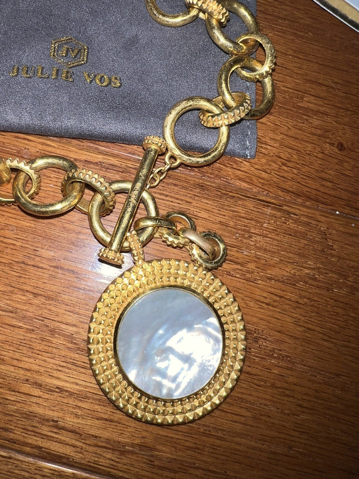 7899407