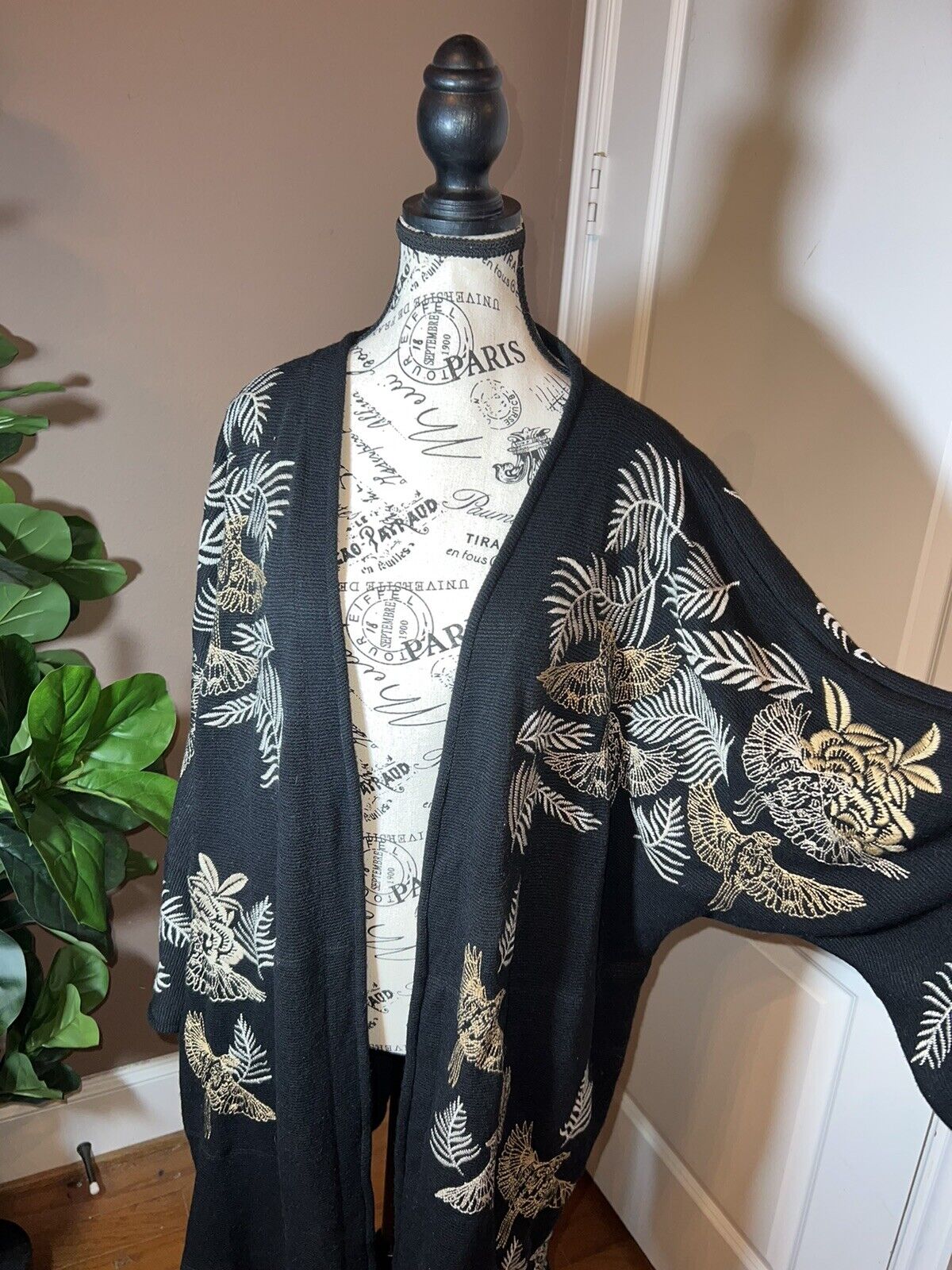 Johnny Was Black Embroidered Sweater Kimono WRAP Sz XL 1X 1XL Phoenix & Fern