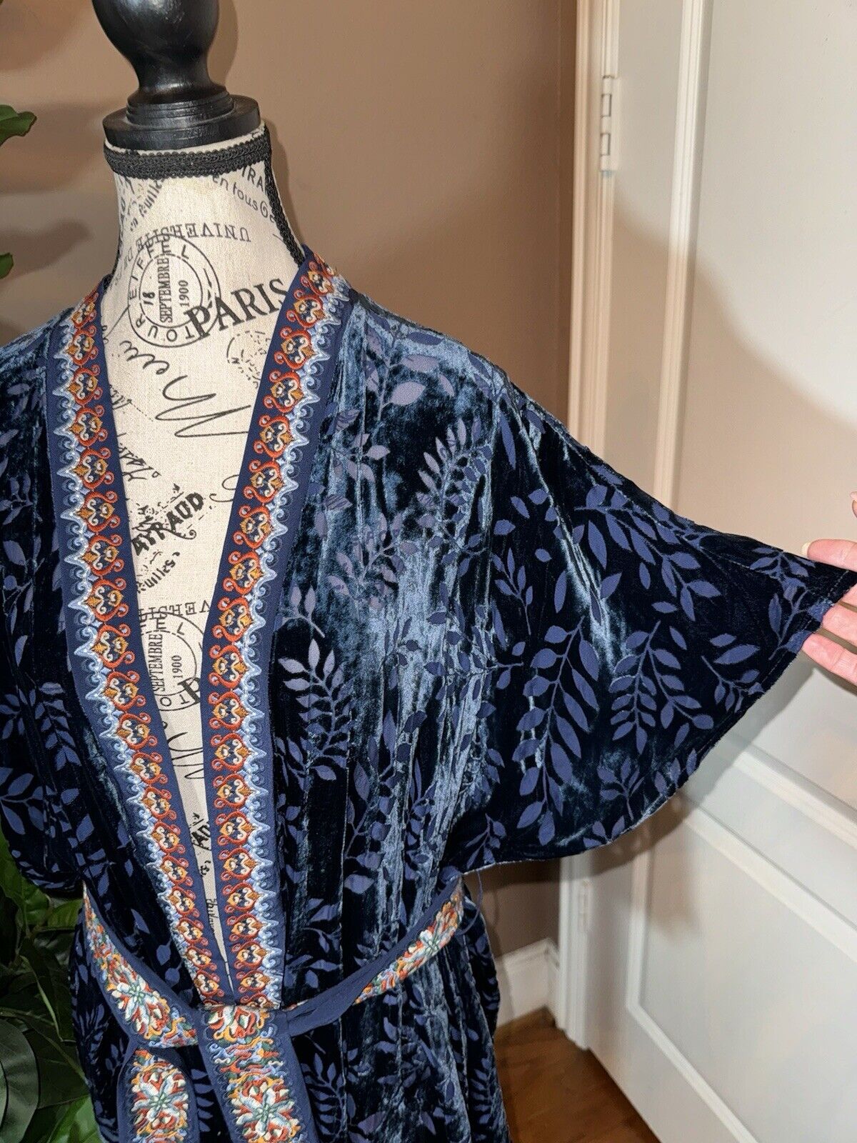 Johnny Was Blue Burnout Velvet Sz L Large Luxurious Wrap Kimono Jacket