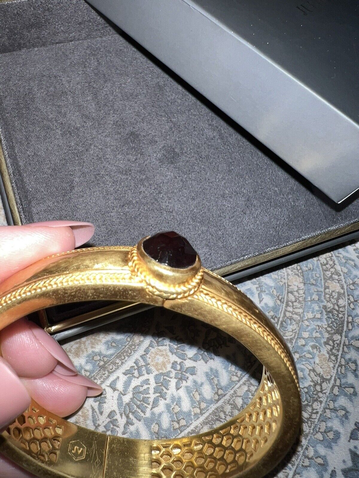 Julie Vos Hinged Bangle Bracelet Wine Colored Glass 24k Gold Plated Classic