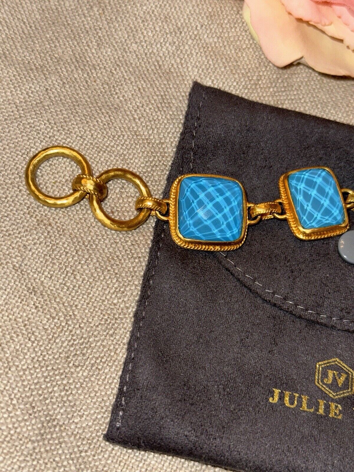 Julie Vos Iridescent Pacific Blue Link Bracelet With Adjustable Toggle