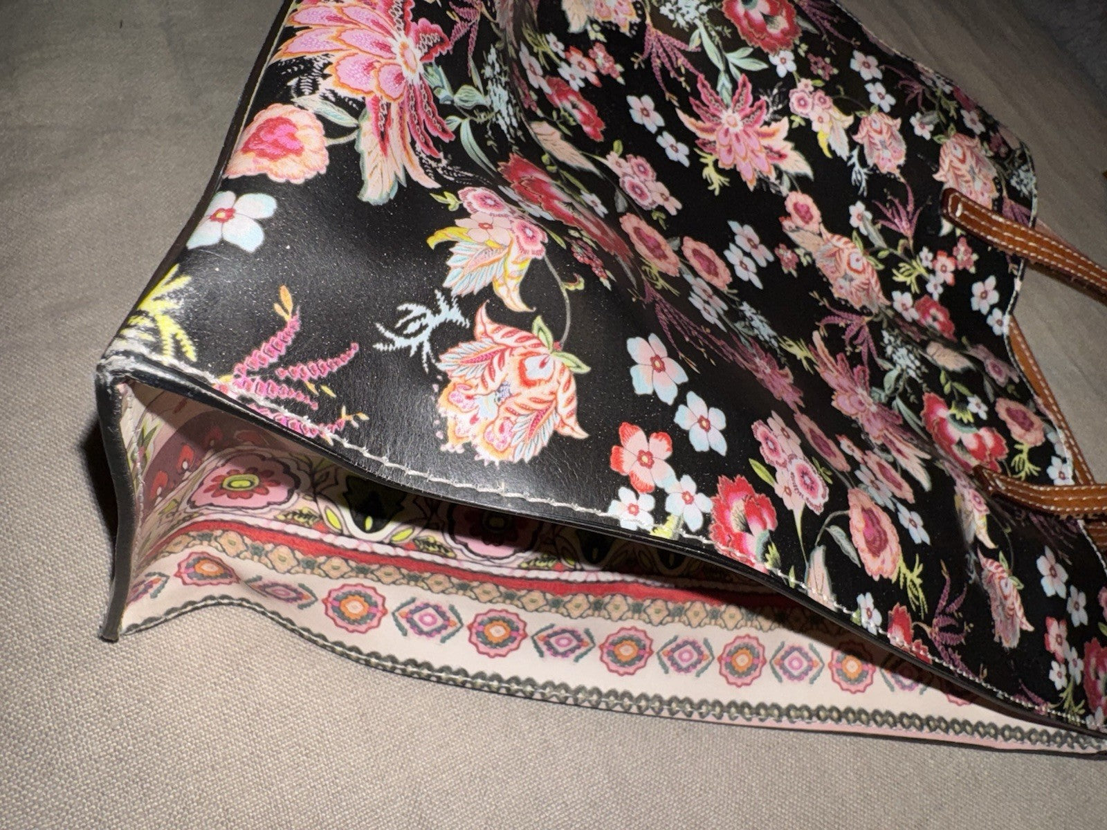 Johnny Was Black & Pink Coated Canvas Dreamer Bag Purse Tote Leather $428 Johnny Was