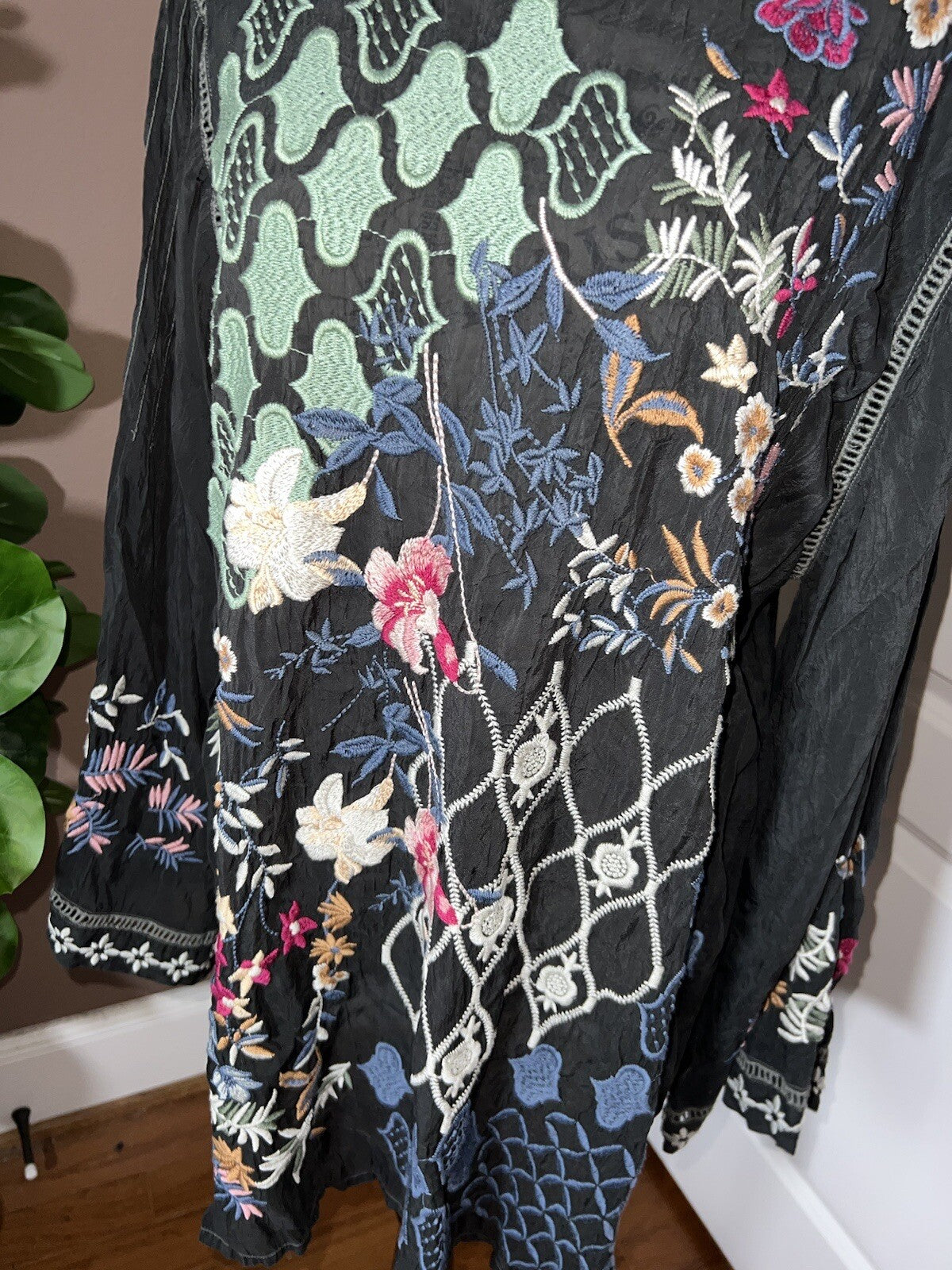 Johnny Was L Black Embroidered Blouse Tunic Top Mini Dress Kimono Sleeve Shirt Johnny Was
