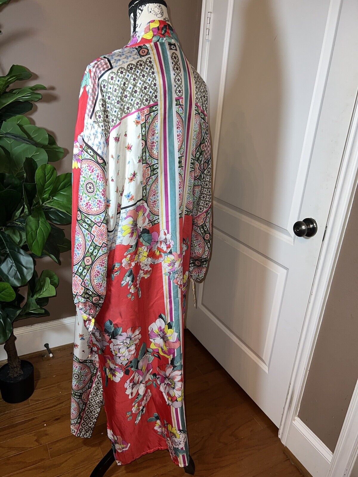 Johnny Was 100% Silk Long Kimono Wrap L Large Spring Floral Duster Robe