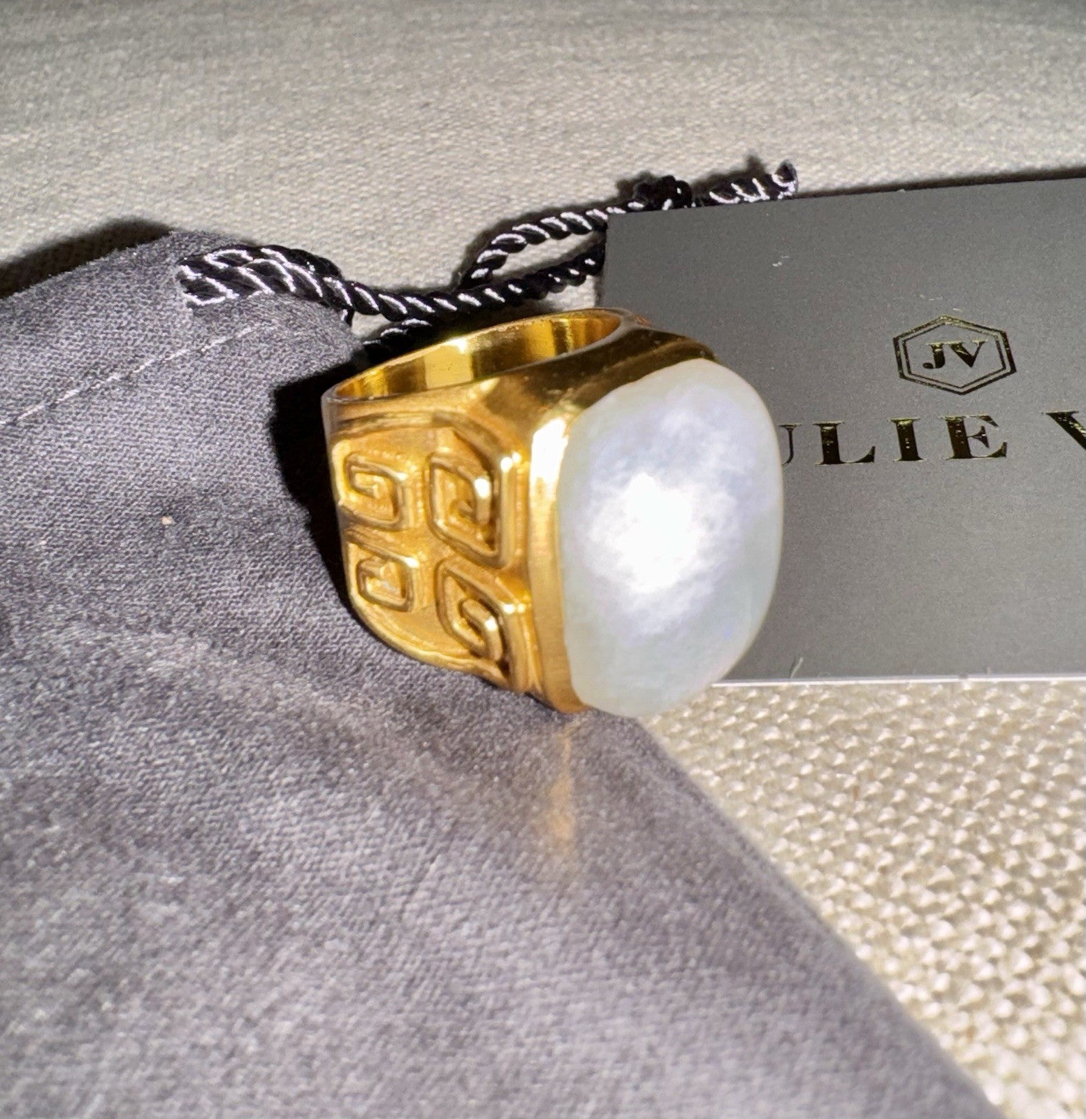 Julie Vos Sz 8 Creamy White Moonstone Statement Ring 24K Plated Looks Unworn Julie Vos