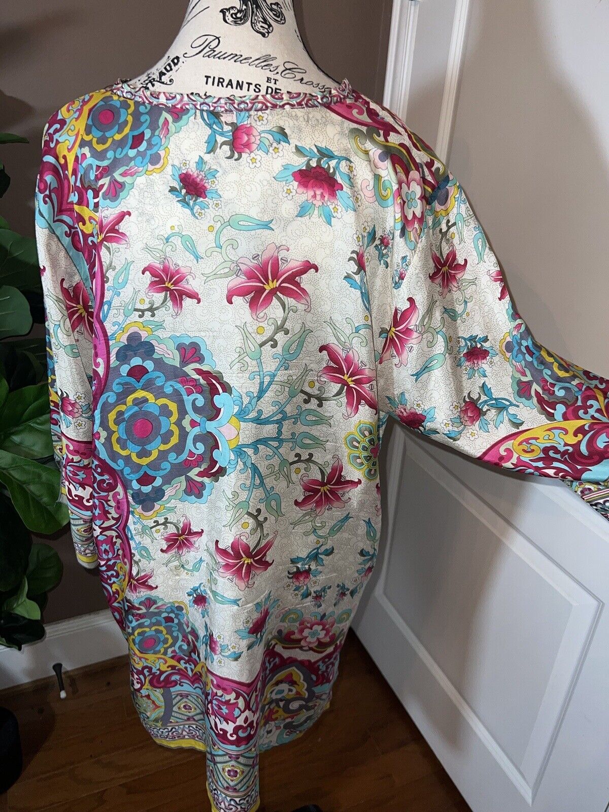 Johnny Was 100% Silk Tunic Top Blouse Half Button  Shirt XL 1X Floral