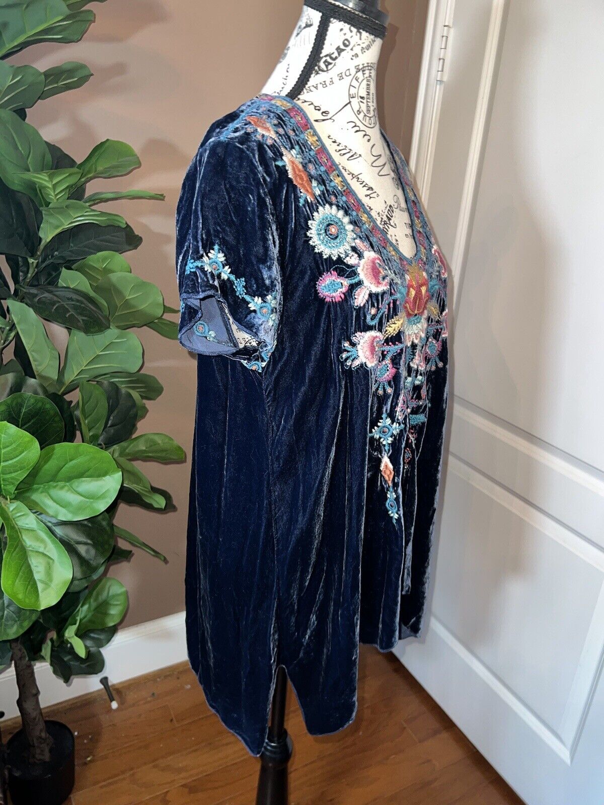 Johnny Was Blue Velvet Heavily Embroidered Tunic Top Mini Dress L Large