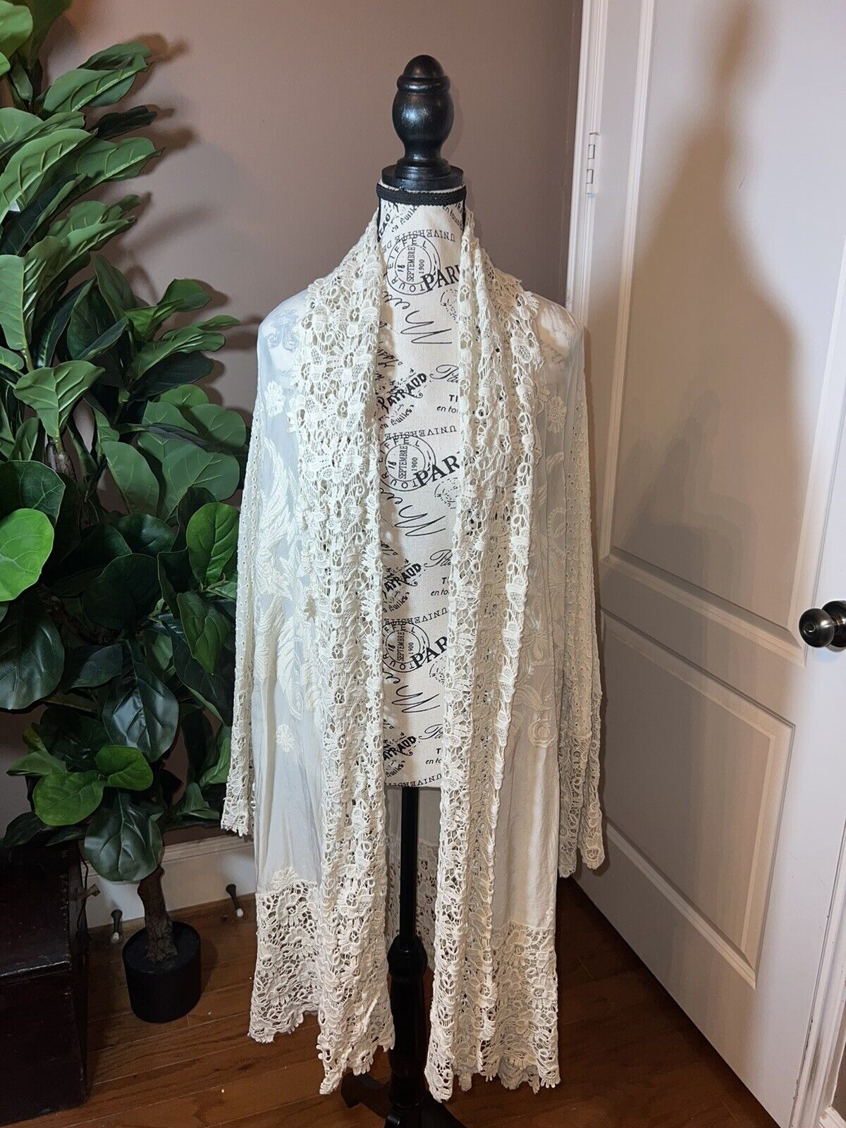 Johnny Was Ivory Silky Embroidery & Lace Kimono Beach Wedding Wrap XL OVERSIZED