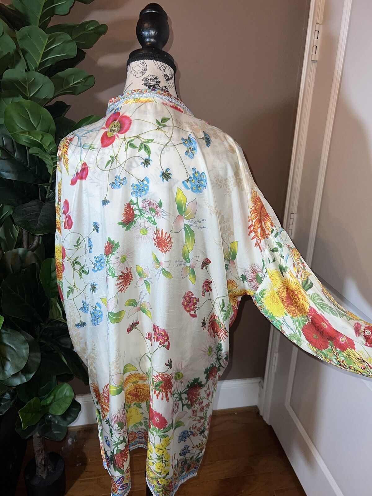 100% Silk Johnny Was Tunic Top XL 1X 1XL Marigolds Mums Kimono Colorful