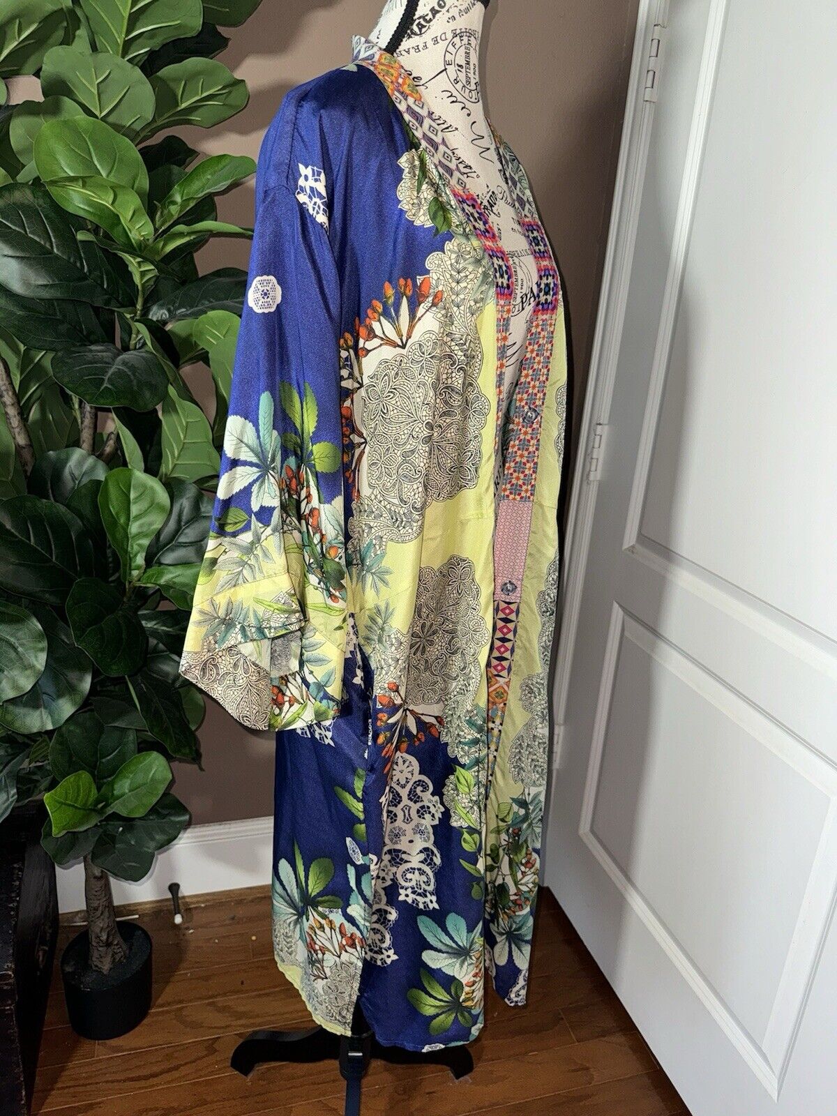 Johnny Was L Large 100% Silk Long Kimono Wrap Floral Duster Wrap Robe