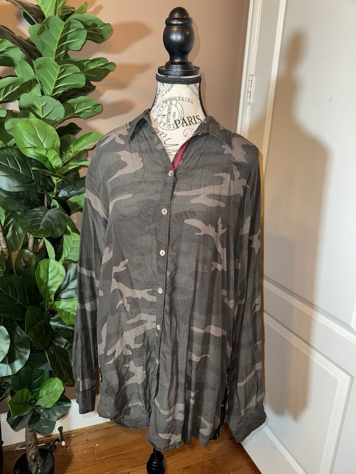 Johnny Was XL Camo Silk Velvet Dragon Roses Button Up Shirt Embroidered Top