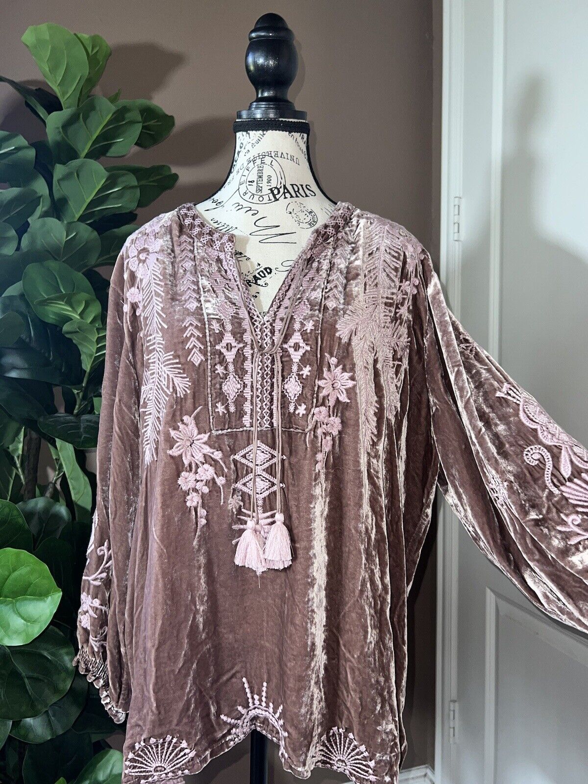 Johnny Was L Large Dusty Rose Pink Velvet Embroidered Tunic Top Peasant Blouse