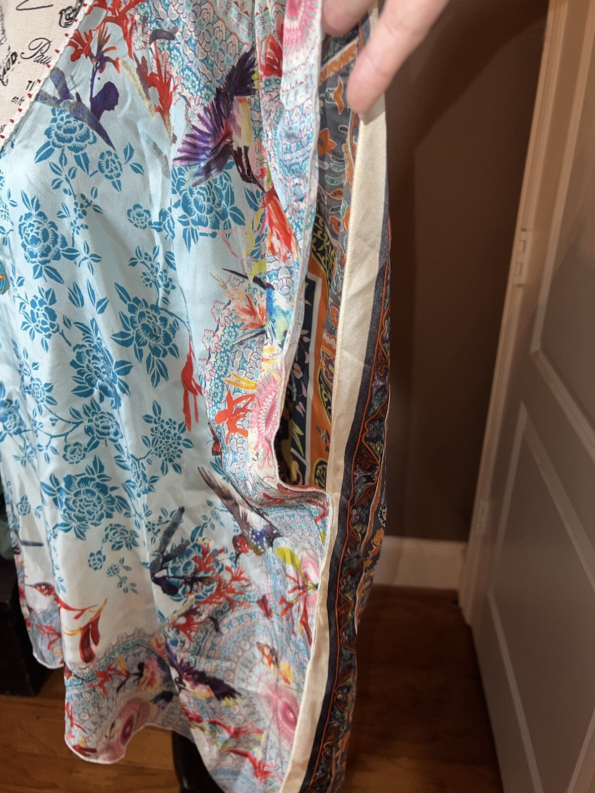 Johnny Was O/S 100% Silk Kimono Wrap Top Cover Up Beading 33”PTP Lightweight Johnny Was