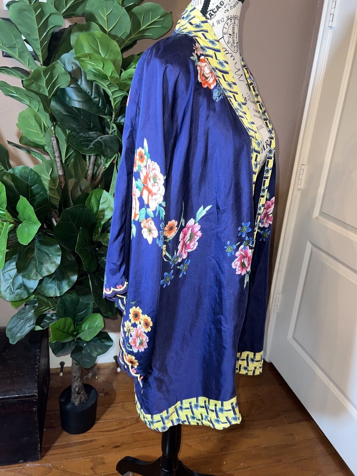 Johnny Was 100% Silk Kimono Wrap Coverup GORGEOUS Sz M