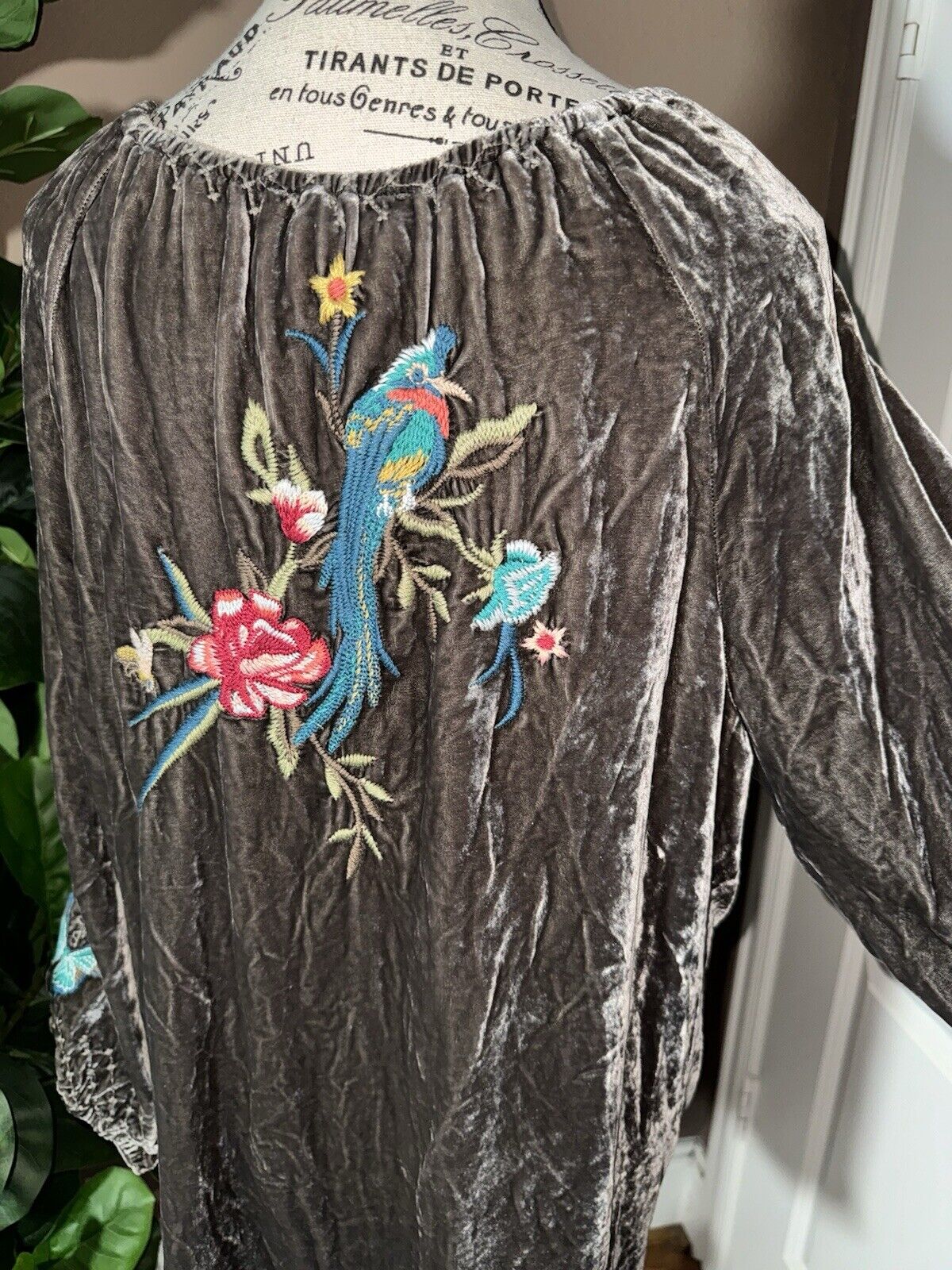 Johnny Was Sz XL Grey Velvet Heavily Embroidered Peasant Top Tunic Blouse