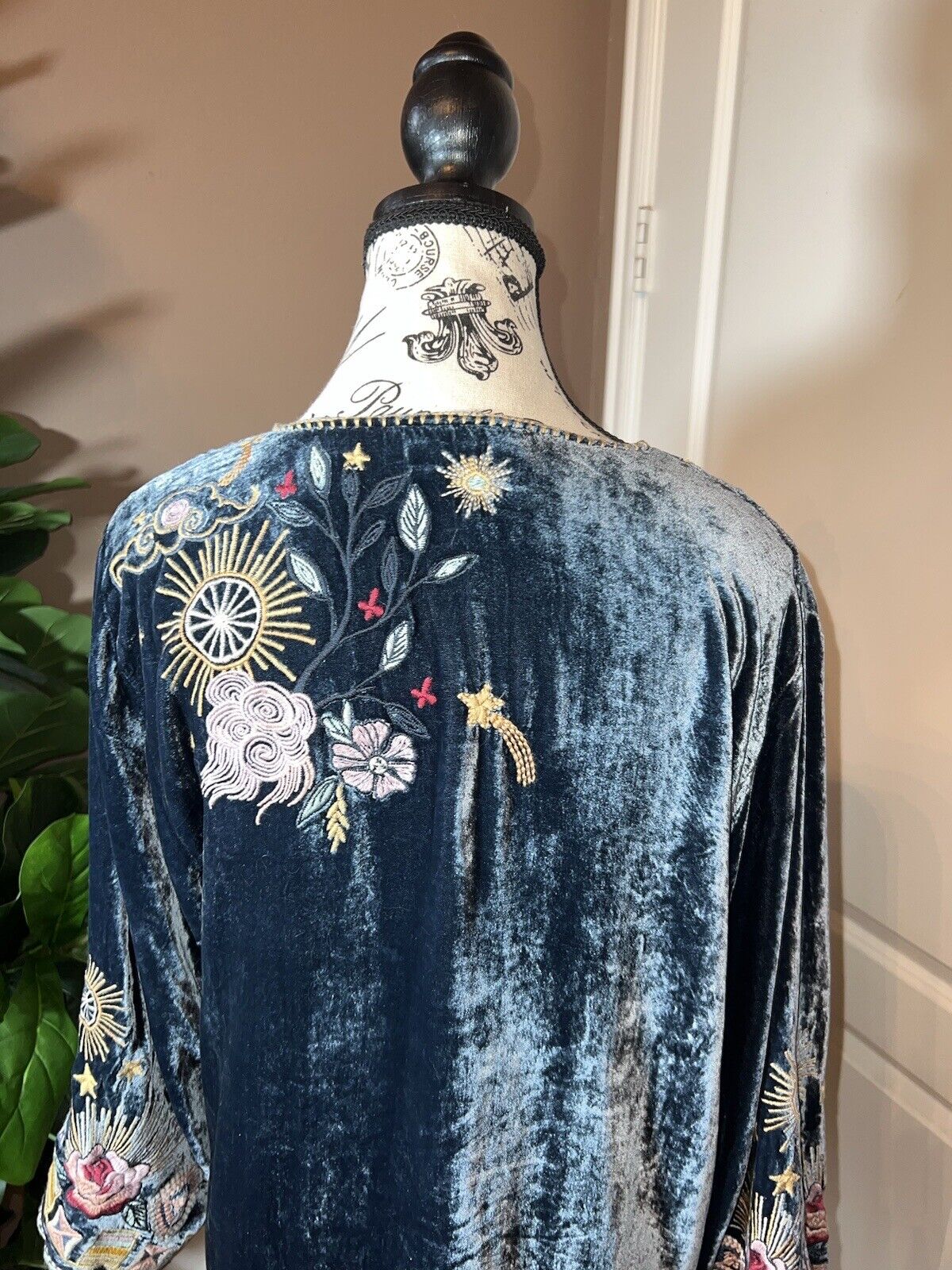 Johnny Was Midnight Blue Velvet Embroidered Tunic Top Kimono Sz M Medium