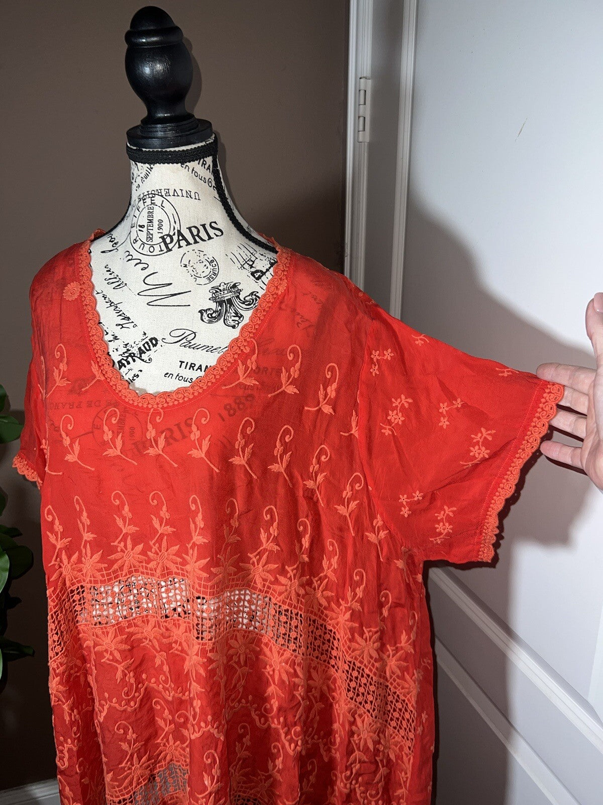 Johnny Was 1X Orangey Red Tunic Top Silky Cool Embroidery & Eyelet Tonal Kimono Johnny Was
