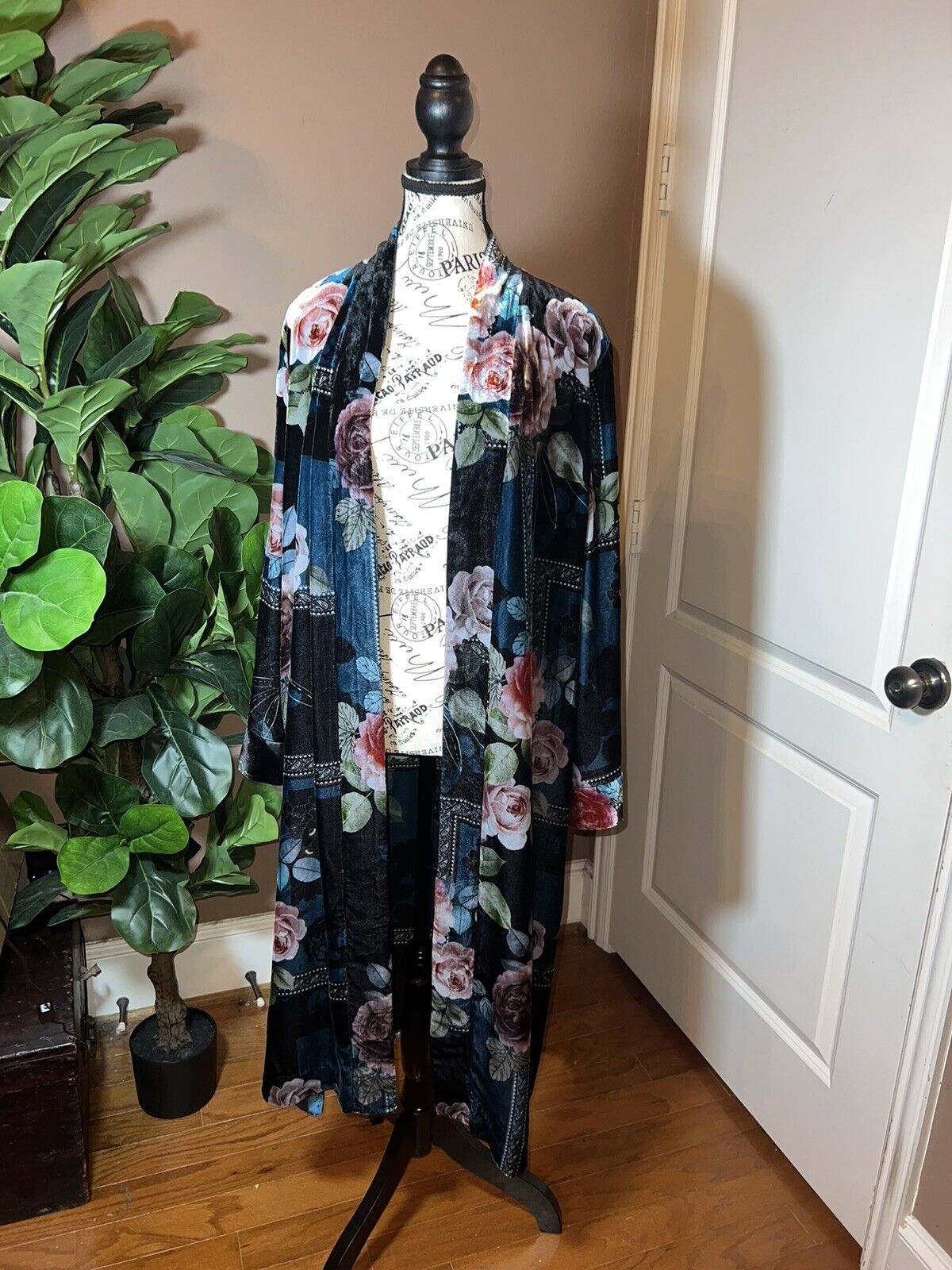 Johnny Was L Velvet & Silk Lined Kimono Wrap Duster Pink & Blue Floral