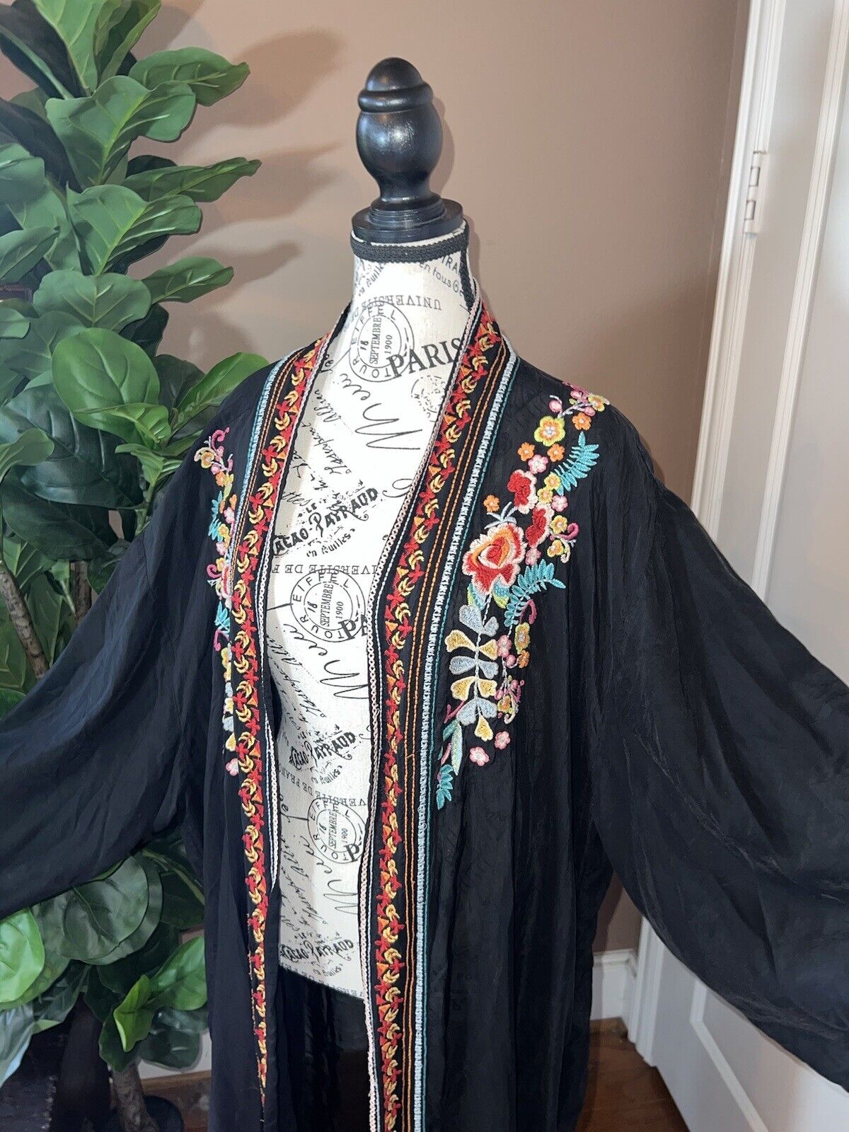 Johnny Was XL 1X Long Kimono Duster Black Pockets Embroidered Wrap Jacket