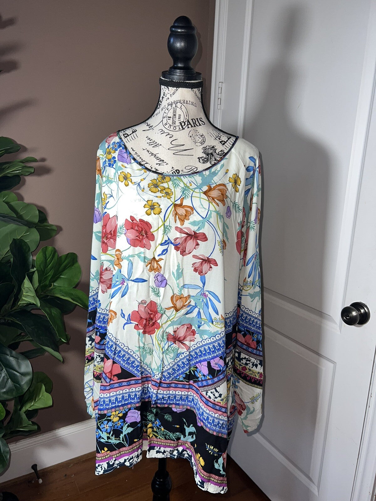 Johnny Was 1X Peasant Blouse Silky Floral Tunic Top Lightweight Cool White BOHO Johnny Was