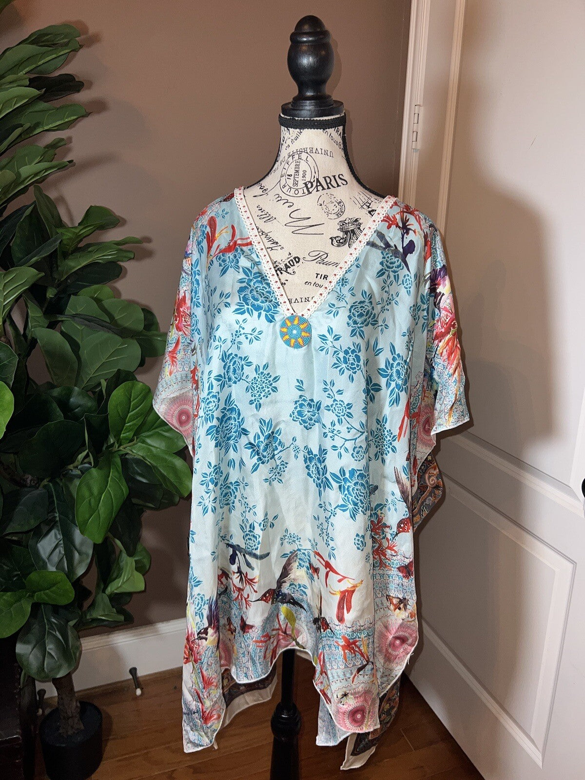Johnny Was O/S 100% Silk Kimono Wrap Top Cover Up Beading 33”PTP Lightweight Johnny Was