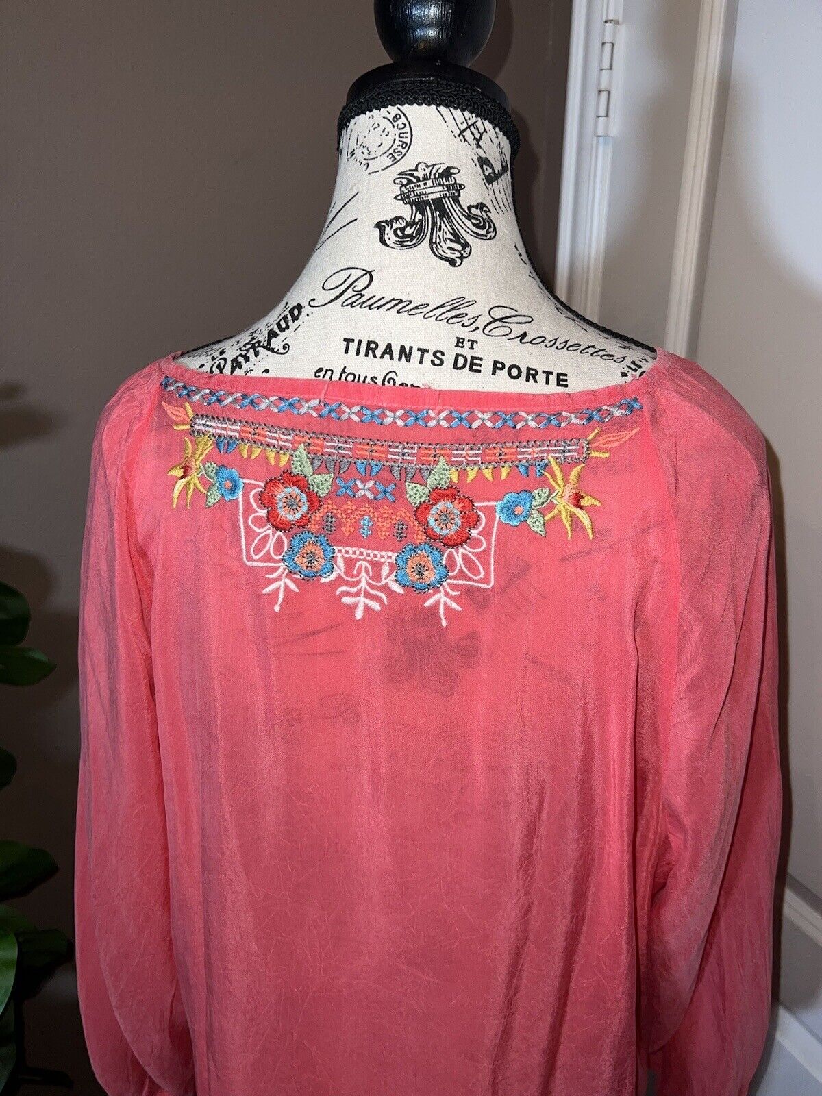 Johnny Was Sz XL Silky Soft Barbie Hot Pink Tunic Top Floral Embroidery SPRING