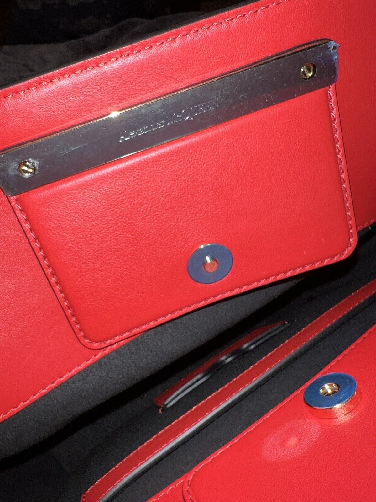 Alexander McQueen Red Leather Tall Story Bag/Tote Authenticated Retail $2590 WOW