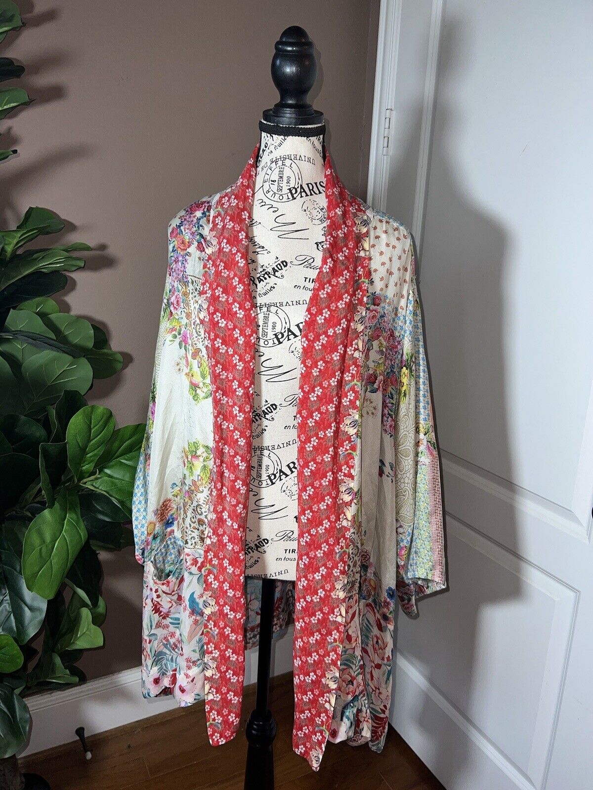 Johnny Was 100% Silk Kimono Sz XL 1X 1XL Cherry Blossoms & Flowers STUNNING BACK