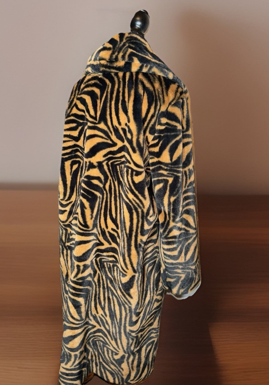 Johnny Was L Large Faux Fur & Silk Tiger Stripe Long Length Coat Jacket Wrap Johnny Was