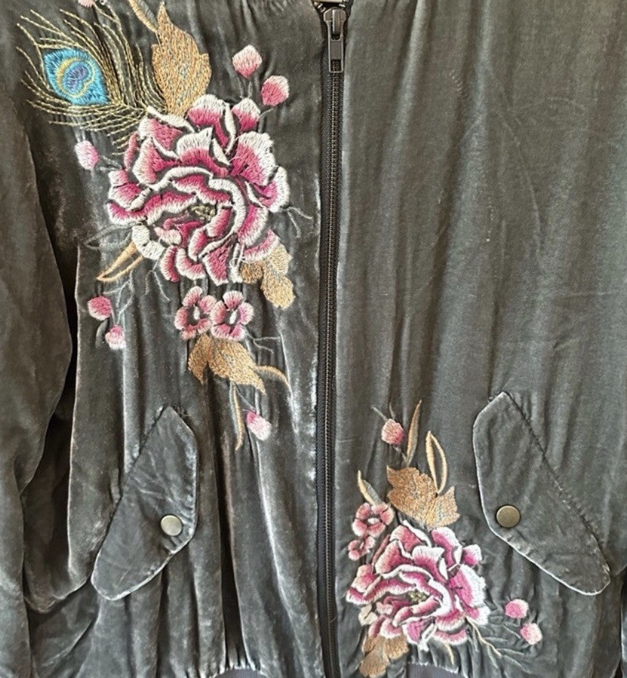 https://i.ebayimg.com/00/s/OTg0WDkwOQ==/z/x6kAAeSwbZZpXaLq/$_57.JPG