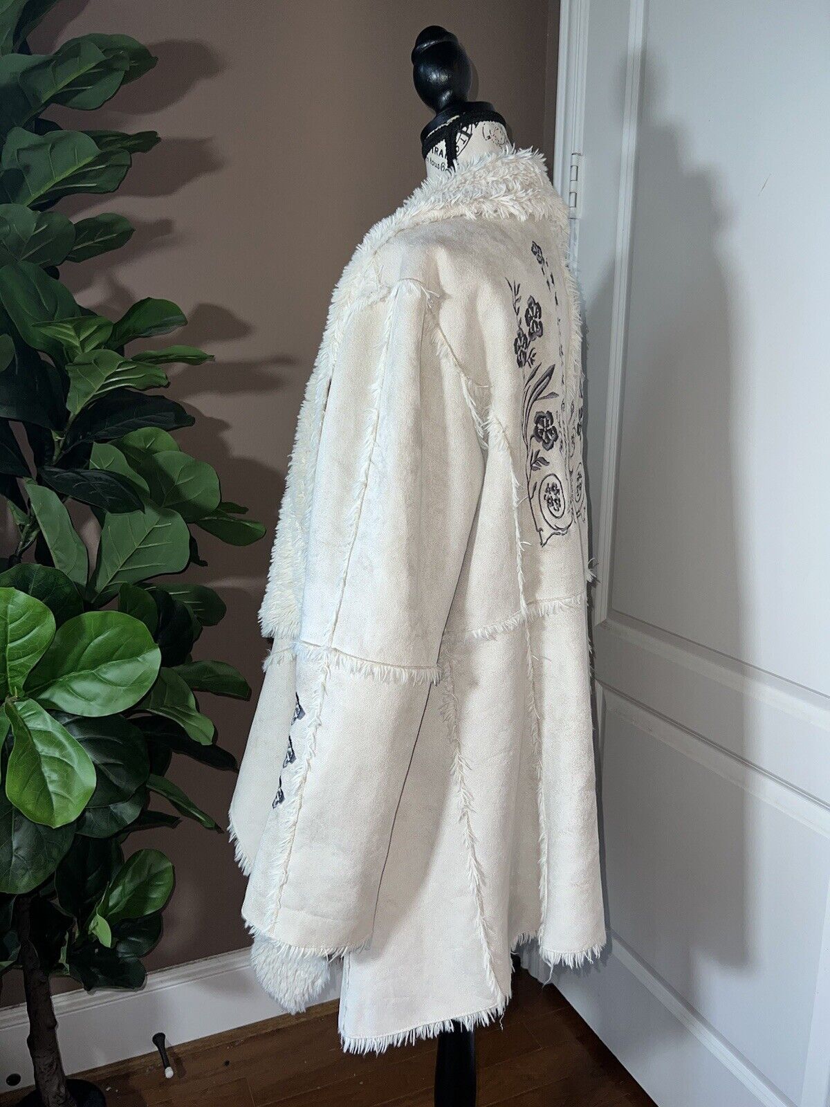 Johnny Was Ivory Shearling & Suede Coat Sz M Warm Sherpa Drape Front Jacket Biya