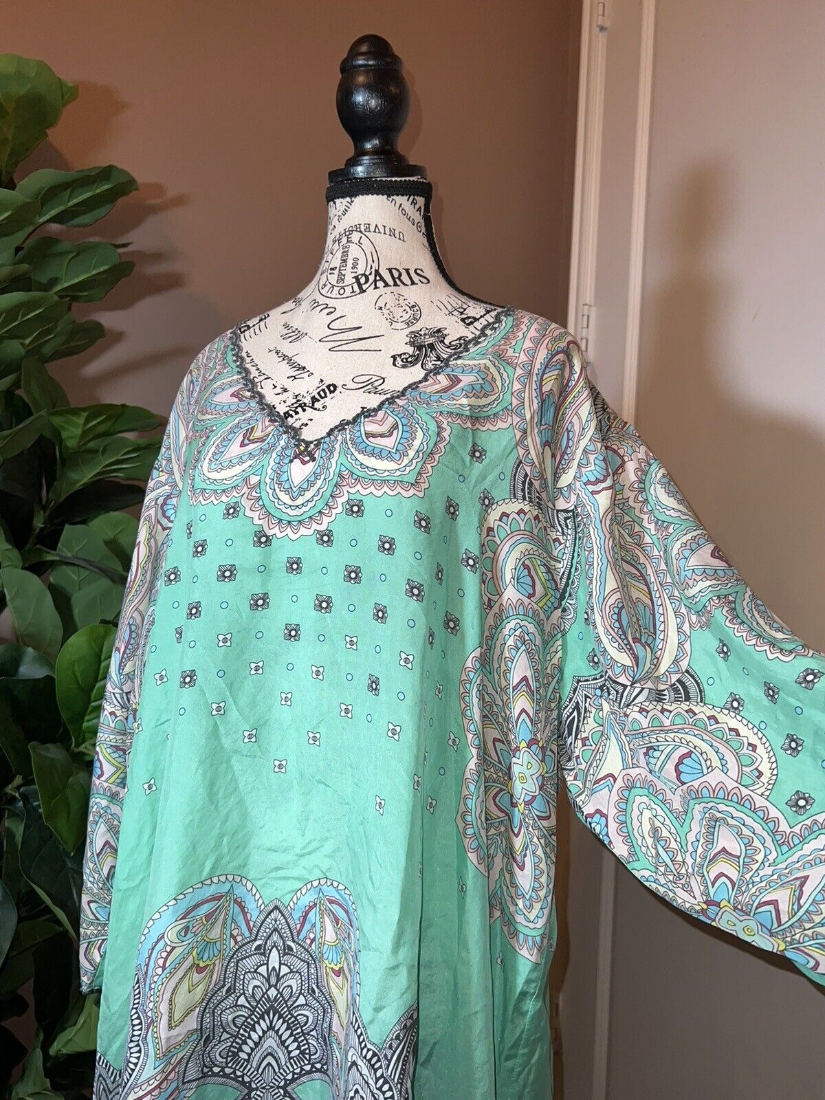 Johnny Was XXL 2X 2XL 100% Silk Long Sleeve Tunic Top Kimono Soft Green Exc Cond