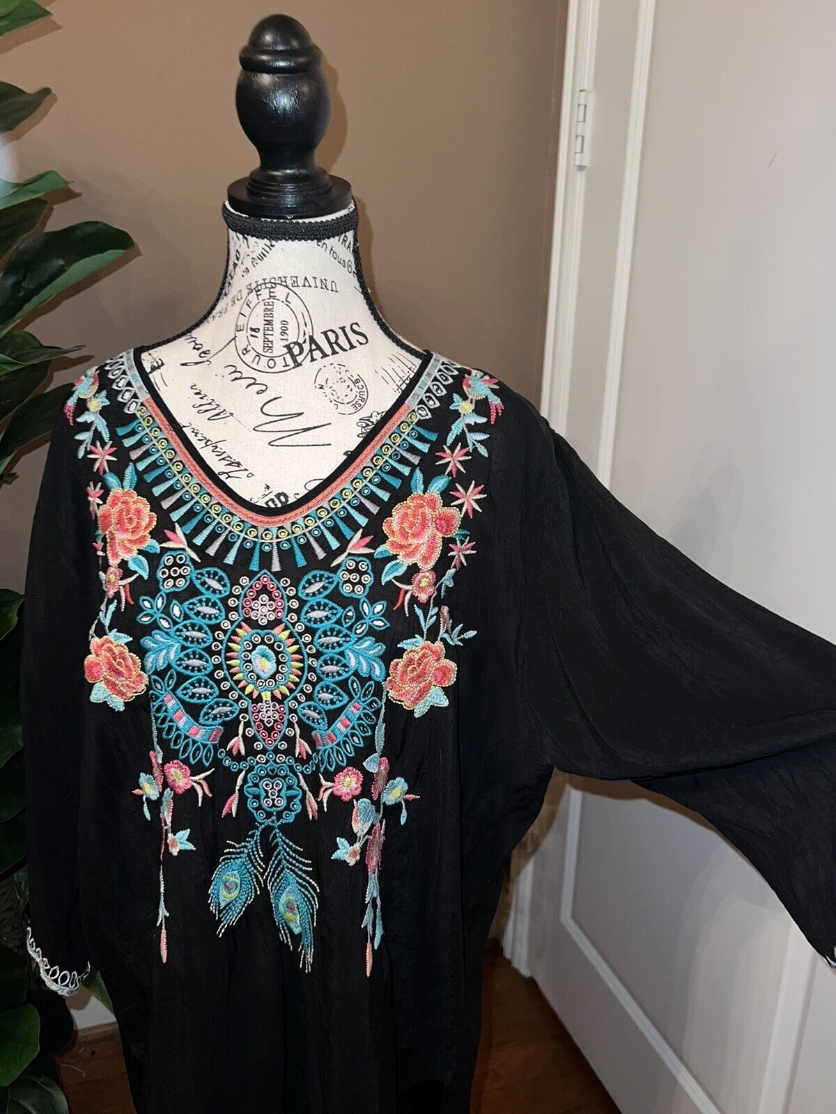 Johnny Was Silky Tunic Top Embroidered Black Sz XL  Kimono Look Blouse