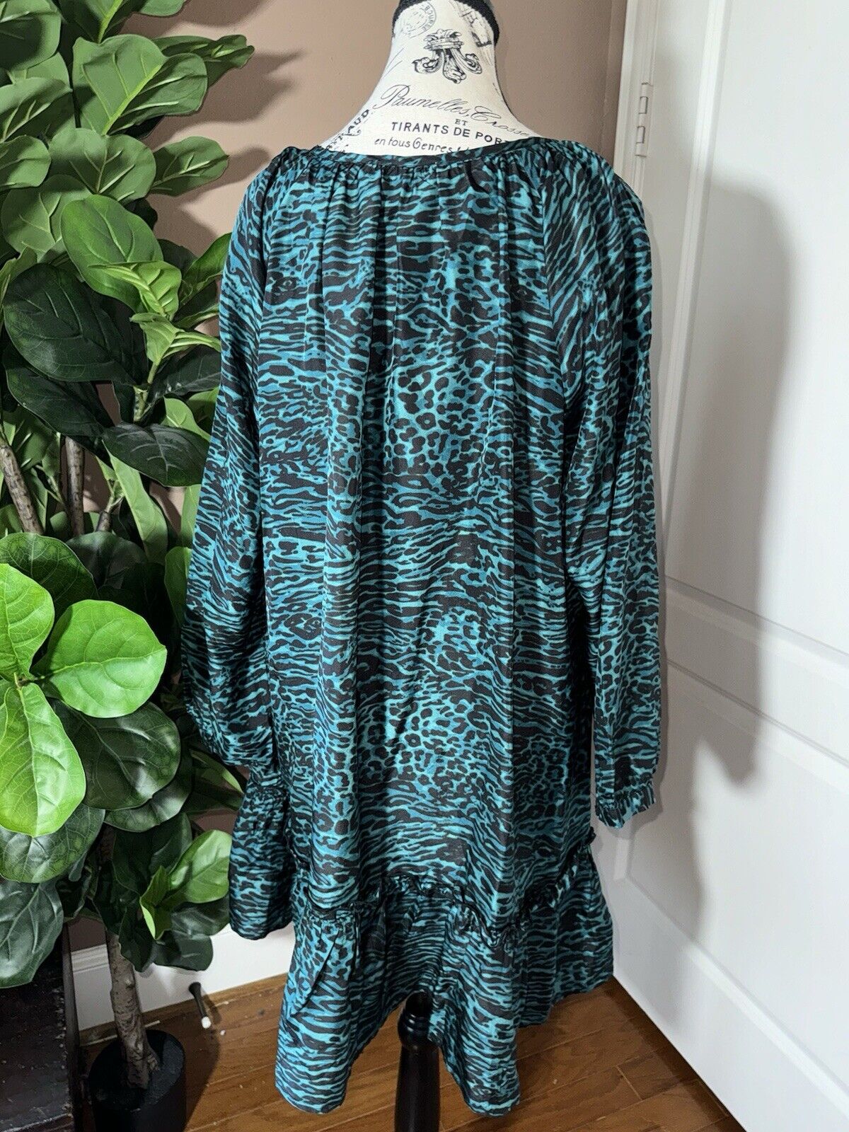 Johnny Was L Large 100% Silk Mini Shift Dress Babydoll Tunic Top Teal Green