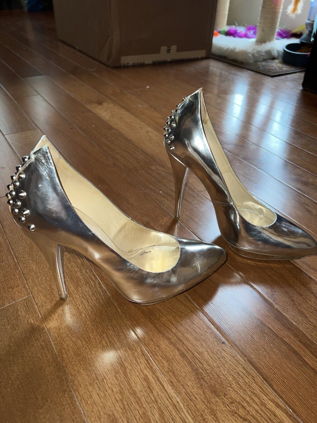 ALEXANDER MCQUEEN Women Studded Leather Pumps Heels Silver Size 39 AUTHENTIC