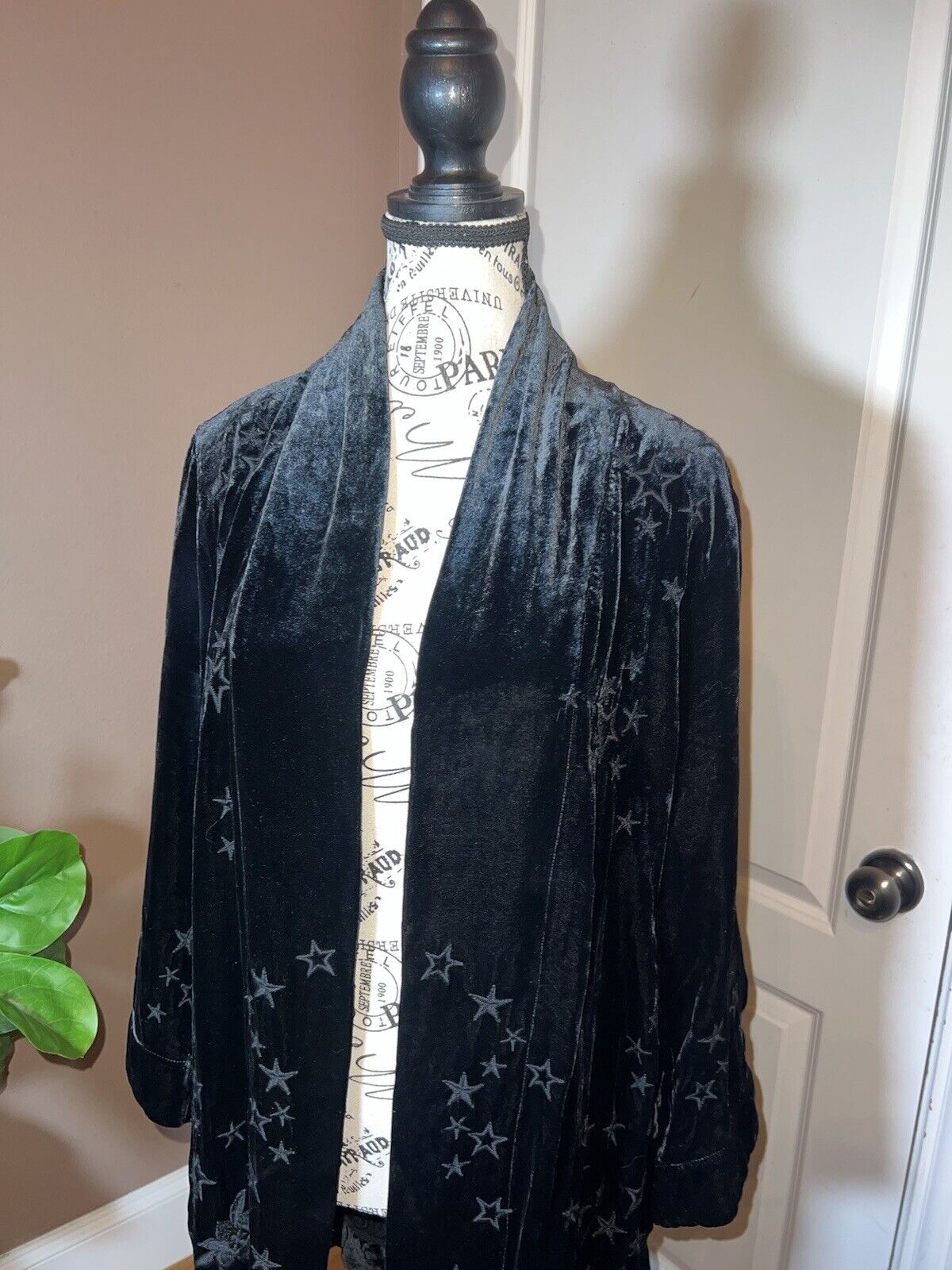 Johnny Was XL Velvet Kimono Celestial Wrap Jacket Black Tone Embroidery Star