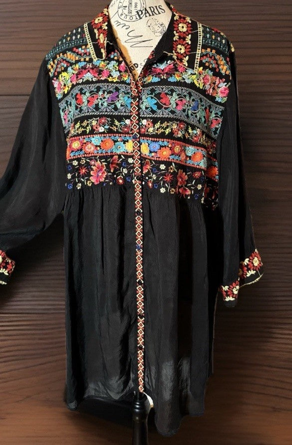 Johnny Was XXL Button Up Tunic Top Black Embroidered Floral Shirt Blouse Johnny Was