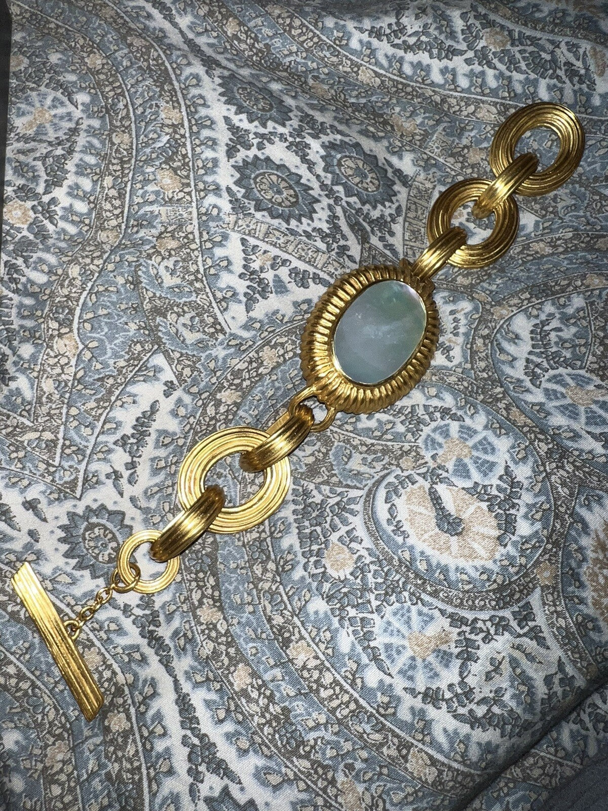 Julie Vos Mother Of Pearl Statement Link Bracelet Toggle Closure Julie Vos