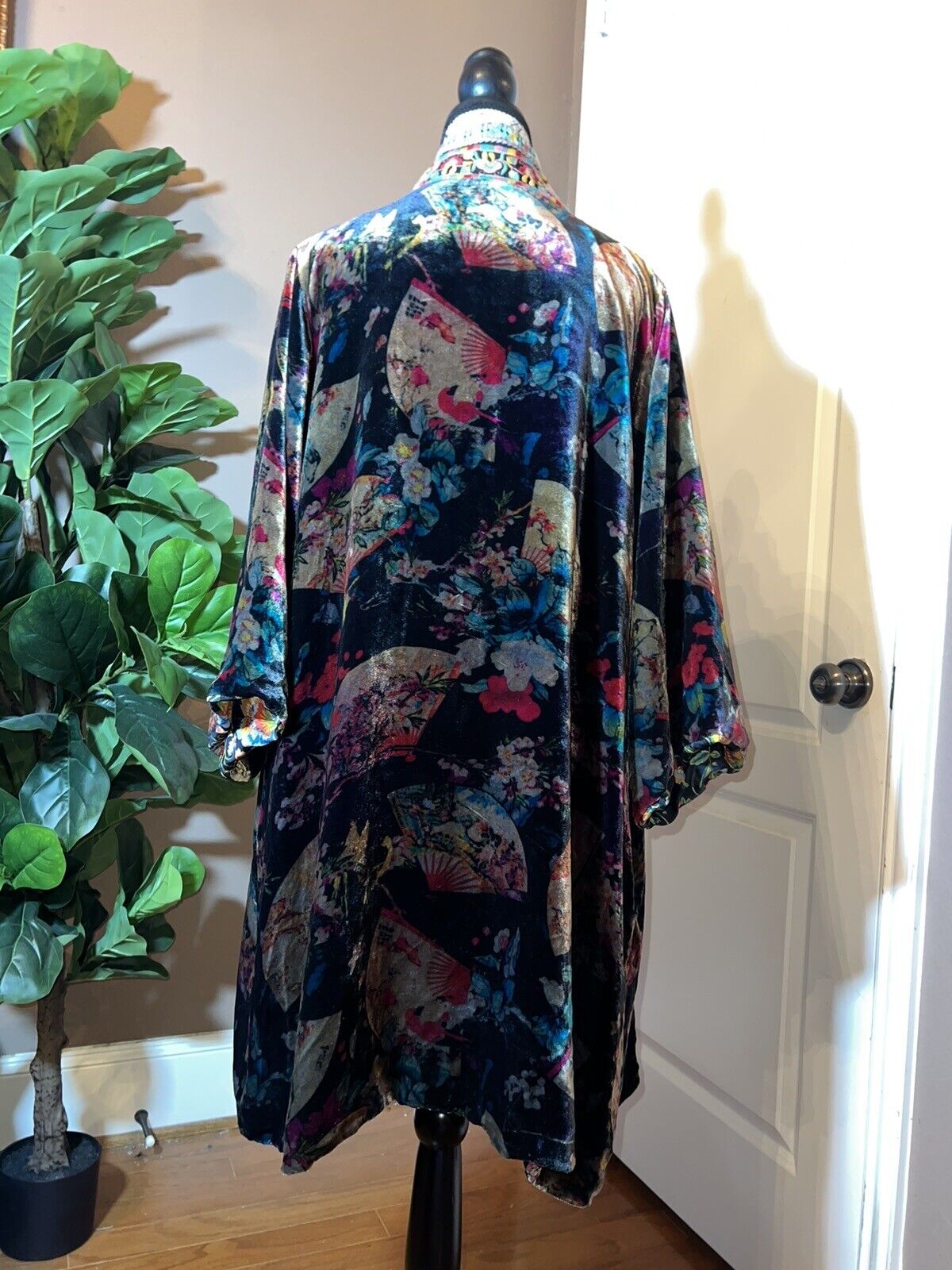 Johnny Was Velvet & Silk Kimono Wrap Sz L Large Jewel Tone Floral REVERSIBLE