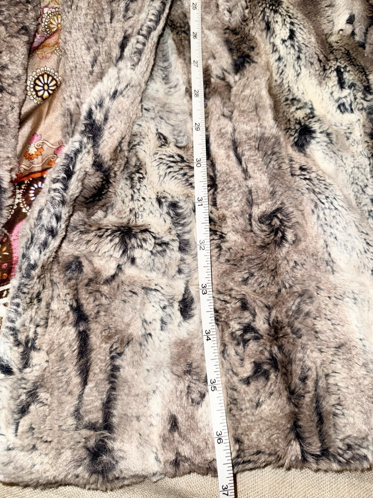 Johnny Was M Foxy Faux Fur Coat Jacket Wrap 100% Silk Lining Pockets Grey Brown Johnny Was