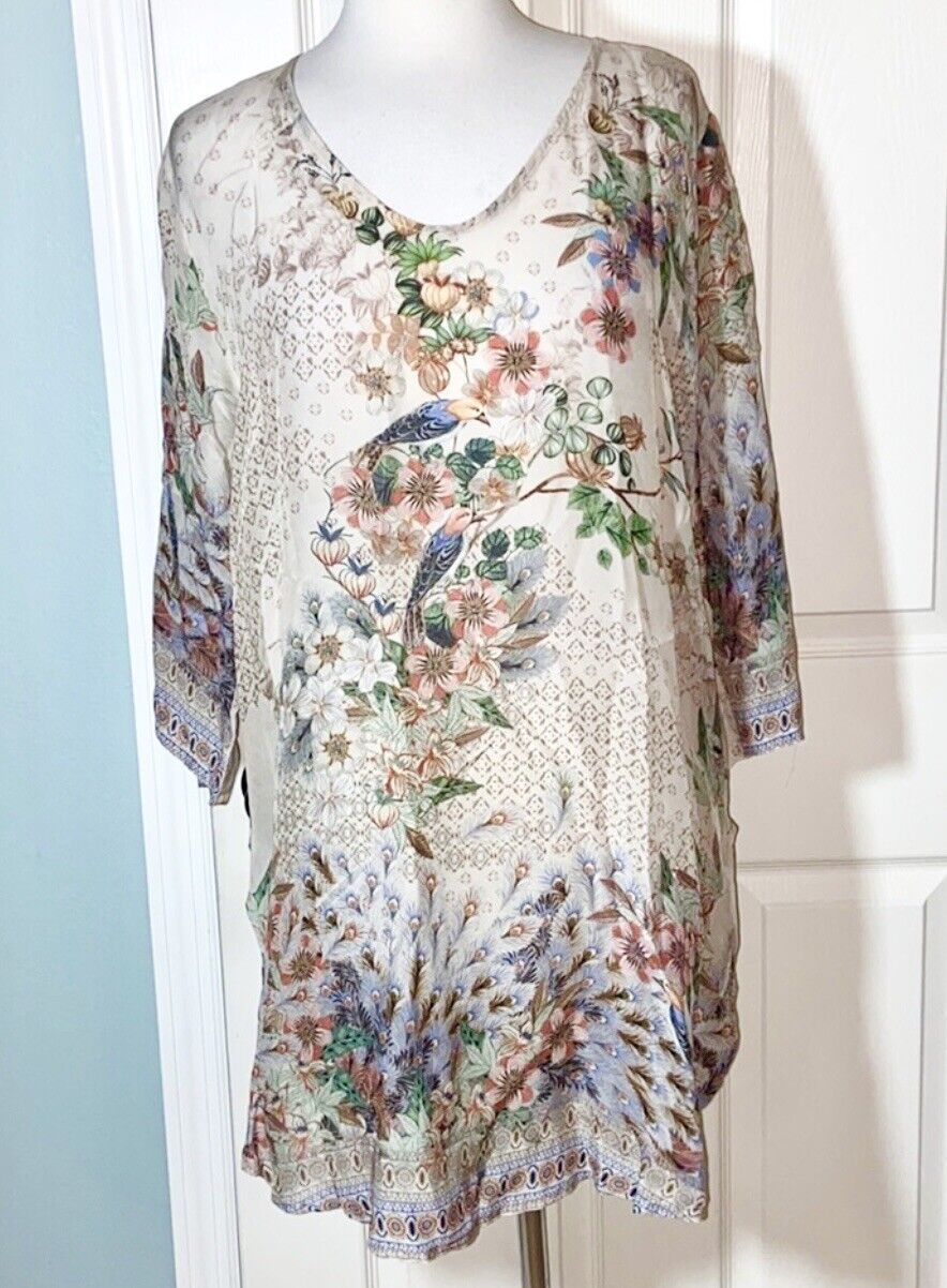 Johnny Was ELEGANT Silky Top w/ Birds/Flowers/Peacocks sz M