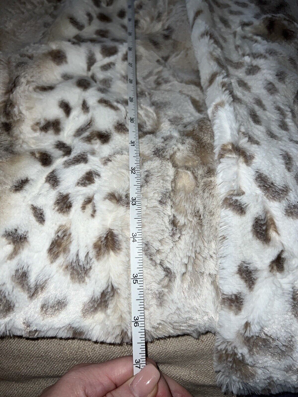 Johnny Was Snow Lynx Faux Fur Coat Jacket Wrap Sz XL 1X  100% Silk Lining