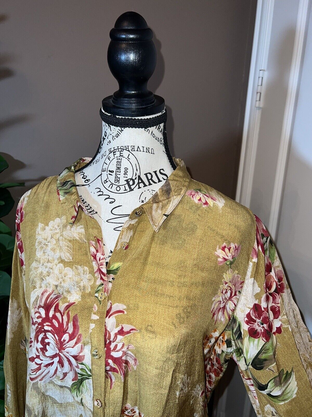 Johnny Was 100% Silk Harvest Gold Floral Button Up Blouse Top L Large