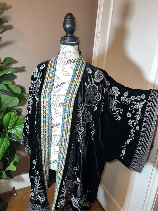 Johnny Was Black Velvet L Large Oversized Embroidered Wrap Duster Kimono