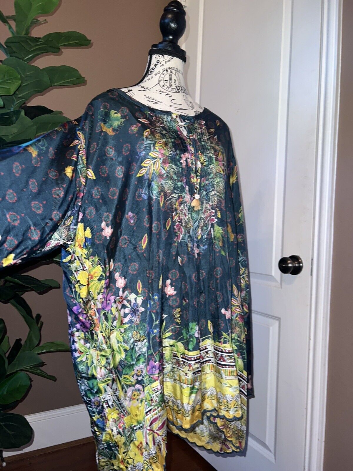 Silk Johnny Was Tunic Top 1X 1XL 100% Silk Soft Flowy Butterflies Flora